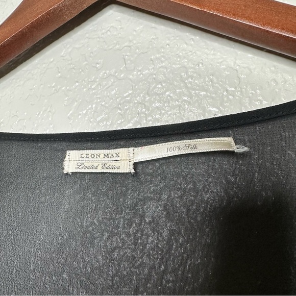 LEON MAX Women's Limited Edition Black Silk Dress Large Pleat Details Sleeveless - Picture 8 of 9